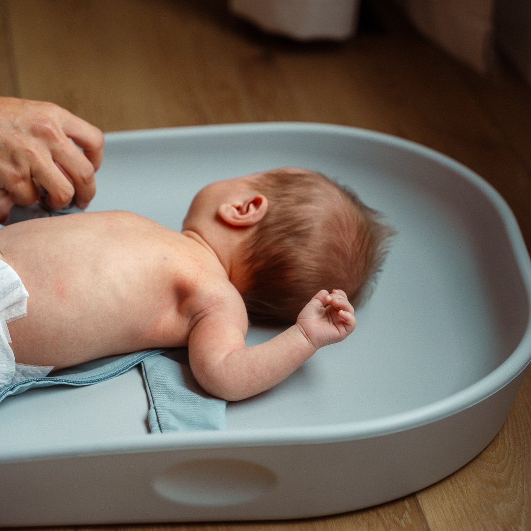 Contoured Foam Changing Pad